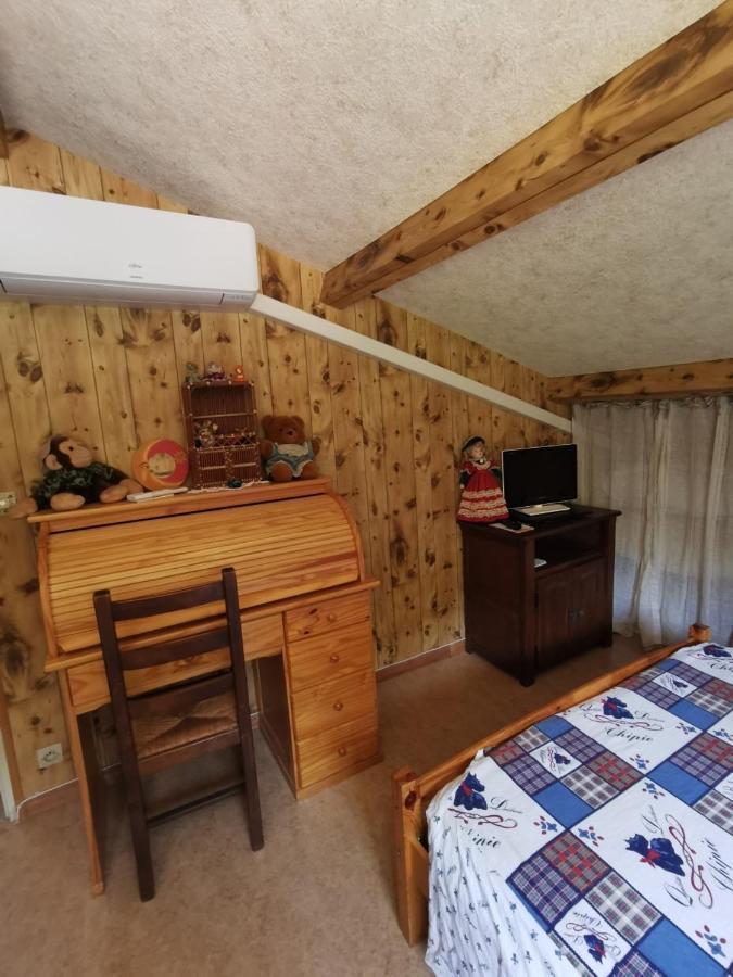 Chambre Chez L'Habitant A La Campagne Sidobre Burlats Екстер'єр фото